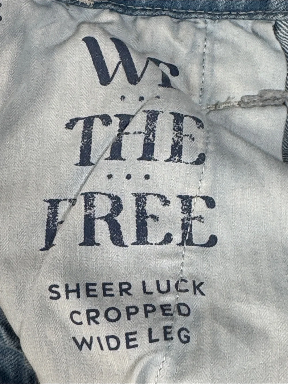 FREE PEOPLE WE THE FREE SHEER LUCK CROPPED WIDE LEG JEANS SIZE 26 LIGHT WASH